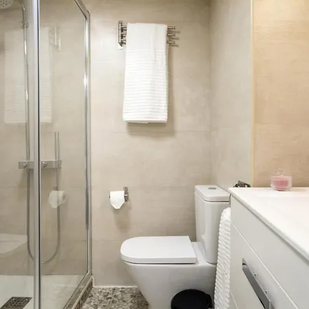 Rentcostadelsol Malagueta Miramar Apartment Málaga