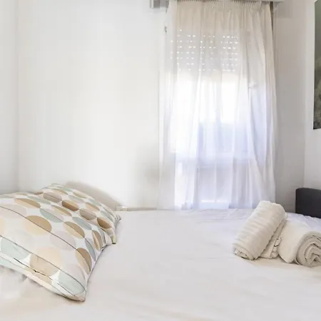 Rentcostadelsol Malagueta Miramar Lägenhet
